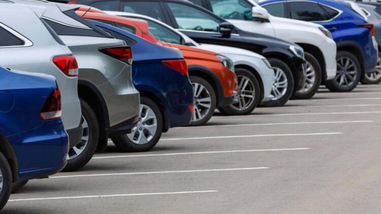 Goodbye to legally mandated fuel-efficient cars in the United States—Donald J. Trump's administration plans to cut fuel economy standards with its latest automotive reform 1 Goodbye to legally mandated fuel-efficient cars in the United States—Donald J. Trump's administration plans to cut fuel economy standards with its latest automotive reform