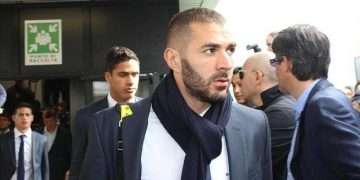 La jueza retira parcialmente el control judicial sobre Benzema