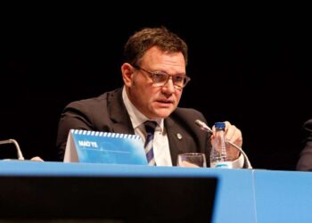 Roger Guasch, cesado de sus funciones