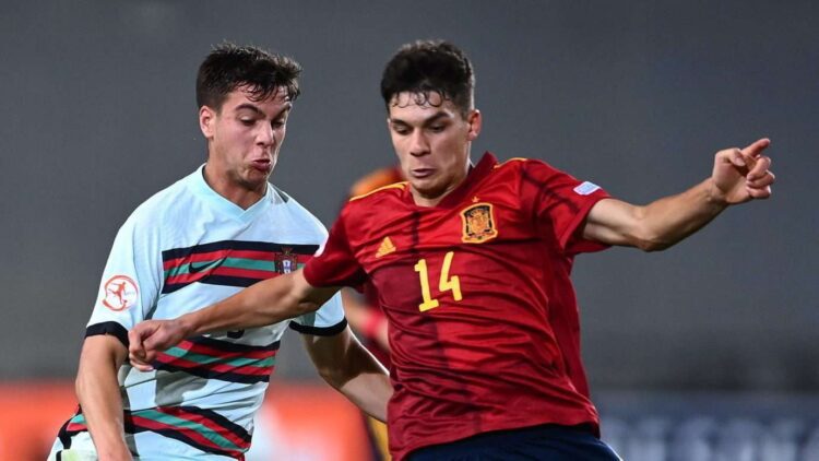 simo roger martinez españa sub 19