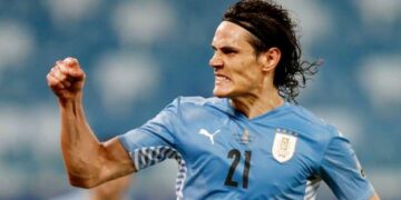Soccer Football - Copa America 2021 - Group A - Bolivia v Uruguay - Arena Pantanal, Cuiaba, Brazil - June 24, 2021 Uruguay's Edison Cavani celebrates scoring their second goal REUTERS/Rodolfo Buhrer     TPX IMAGES OF THE DAY