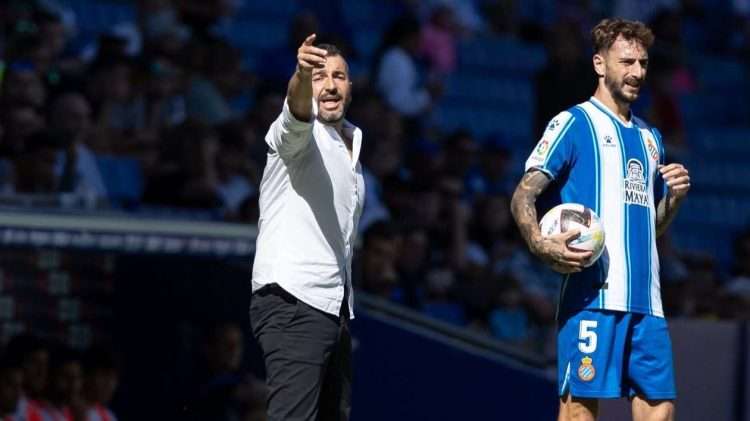 diego martinez espanyol valencia cf laliga santander 2022 23