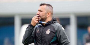 diego martinez espanyol valencia cf rueda prensa previa laliga santander 2022 23