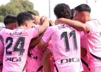 espanyol b cf badalona futur ce dani jarque segunda rfef 2022 23 victoria