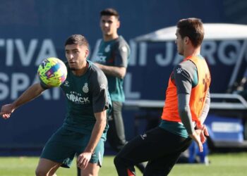 espanyol calendario oscar gil