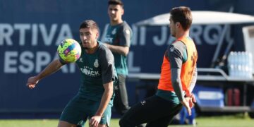 espanyol calendario oscar gil