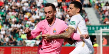 elche cf espanyol martinez valero laliga santander 2022-23 victoria