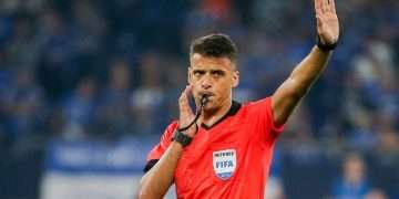 gil manzano arbitro espanyol ca osasuna laliga santander 2022 23