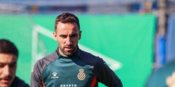 sergi darder elche cf espanyol laliga santander 2022 23