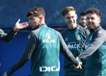 keidi bare trabajar grupo