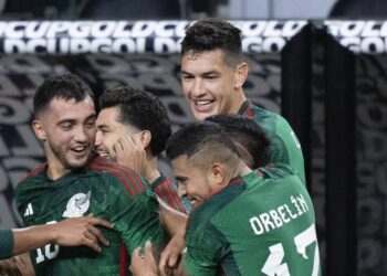 César Montes México Copa Oro semifinales