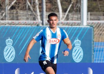 lluis recasens espanyol primer equipo pretemporada