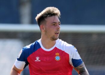 max svensson espanyol b primer equipo