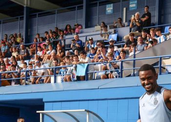 espanyol entrenamiento puerta abierta