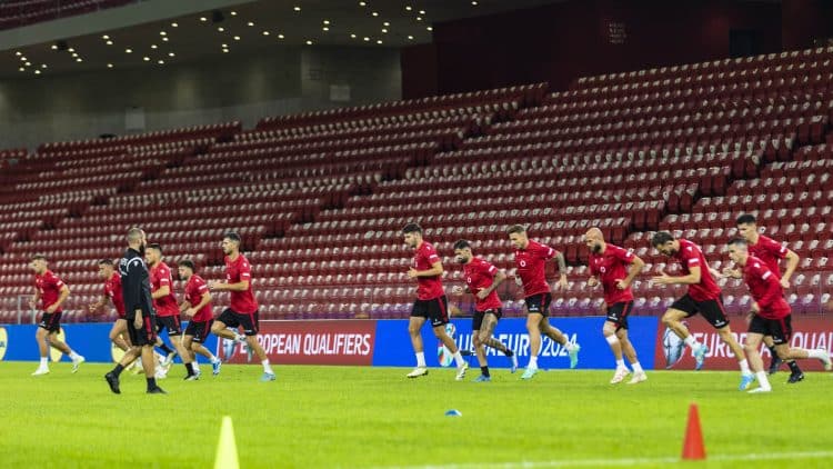 keidi bare espanyol albania republica checa