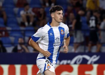 antoniu roca espanyol renovacion