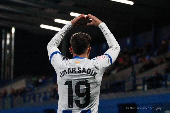 Omar Sadik celebrando uno de sus goles contra el Hércules CF. Foto de @mongay_photography