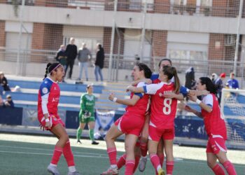 Ángeles celebra su gol ante el CE Europa. Fotografía: @mongay_photography