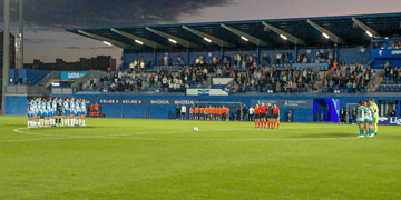 Se guardó un minuto de silencio en el Espanyol - Granada por los desaparecidos en la DANA | @mongay_photography